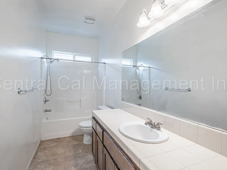 602 Voorhies Ln — Photo 19
