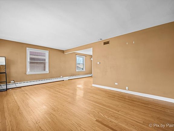 3rd image of 10335 Bond St
