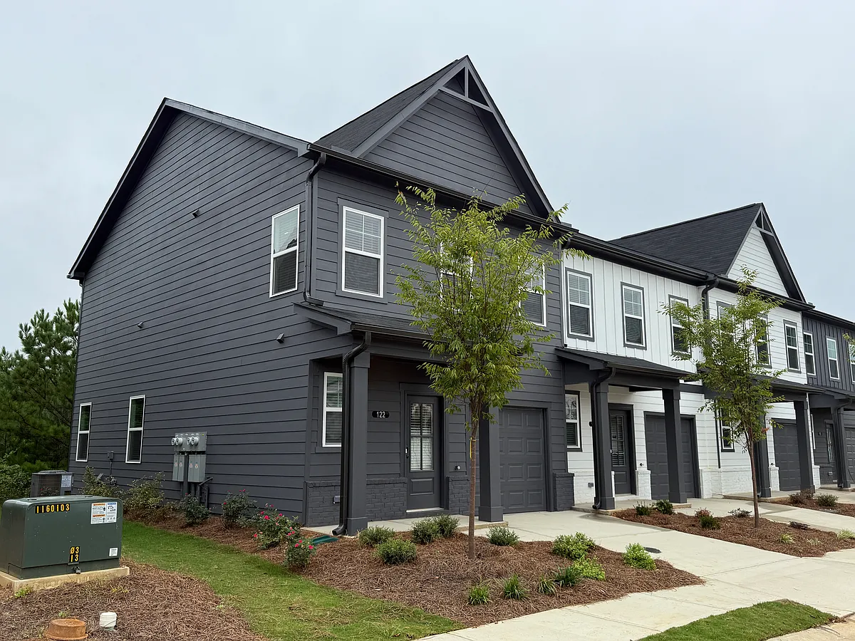 Building Photo - 124 Lauren St #122