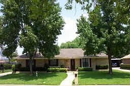 1st image of 308 W Louella Dr