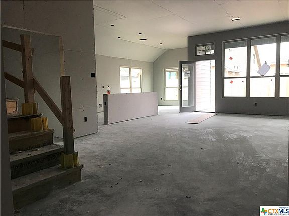 4th image of 5337 Lancaster Dr