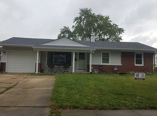 837 Delphia Ave, Elk Grove Village, IL 60007