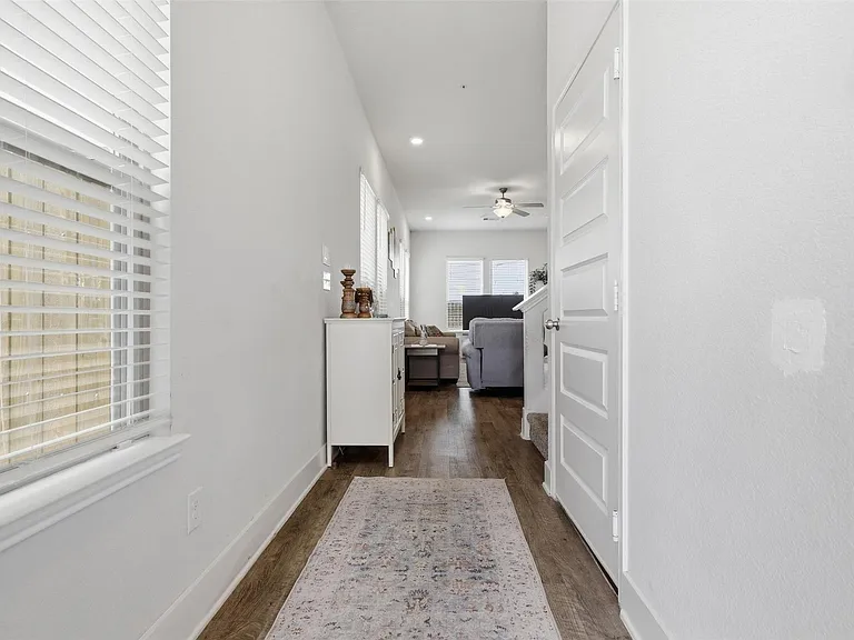 4429 Ibiza Ln — Photo 7