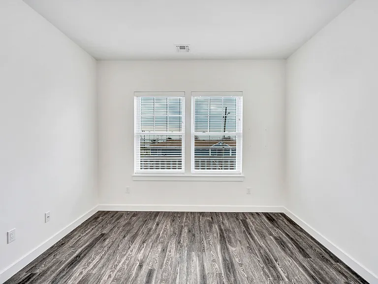 140 S Clinton Ave #C1 — Photo 5