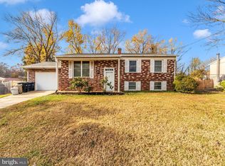 9511 Small Dr, Clinton, MD 20735