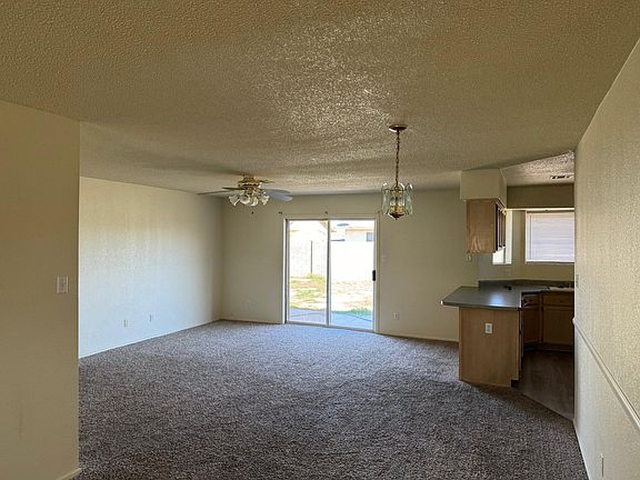 5th image of 2553 S 32nd Ave