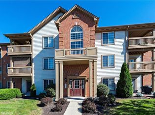 8921 Hunters Creek Dr APT 104, Indianapolis, IN 46227