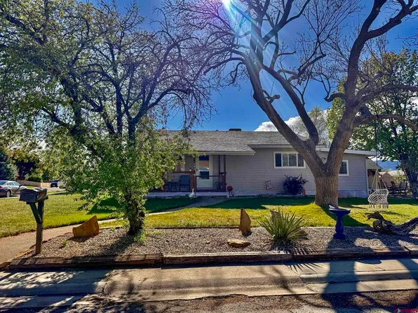 402 S Park Street, Cortez, CO 81321