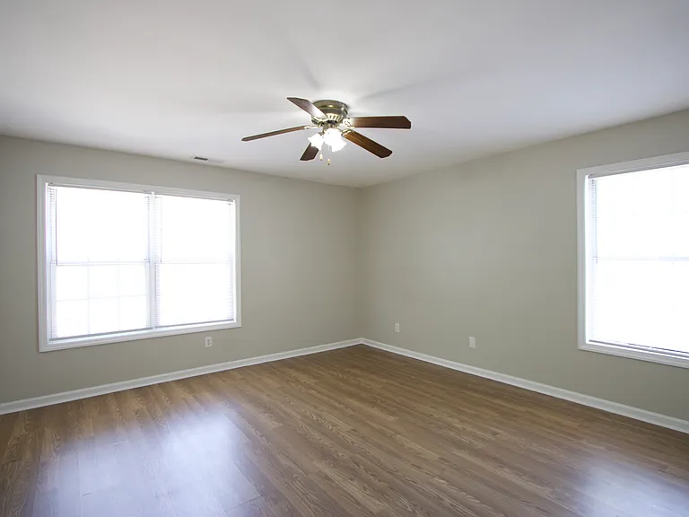 4216 Lake Woodard Dr — Photo 21