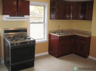 11 Dryden St #2, Worcester, MA 01605