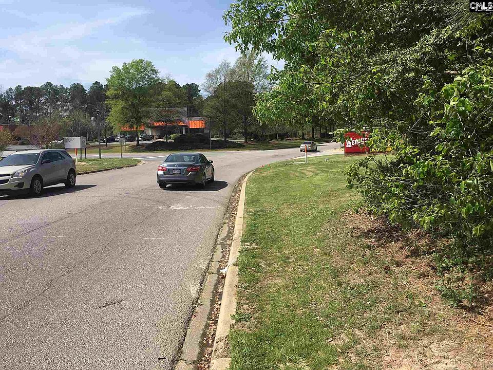 1st image of 95 Woodcross Dr