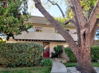 6 Los Altos Sq, Los Altos, CA 94022