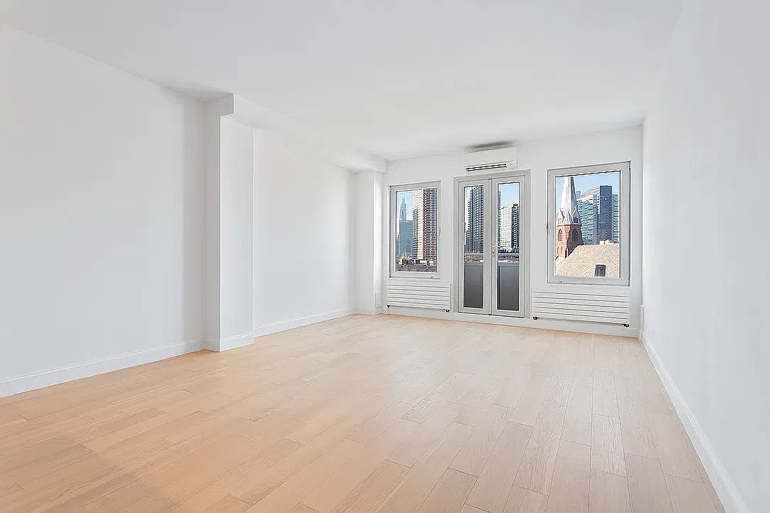 10-50 Jackson Avenue — Photo 2