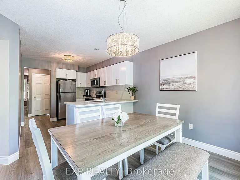 63 Wood Grove Cres — Photo 15