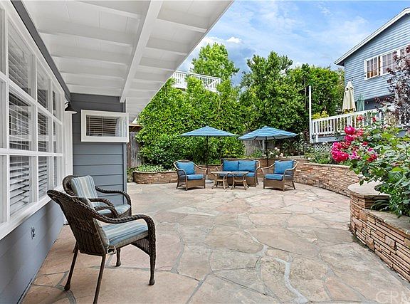 3rd image of 479 Cypress Dr