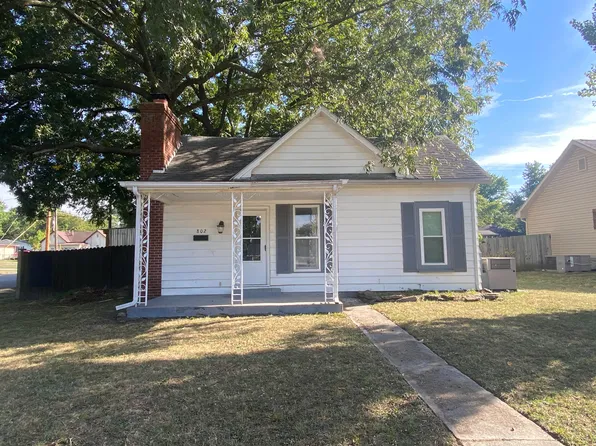 802 W 12th St, Webb City, MO 64870