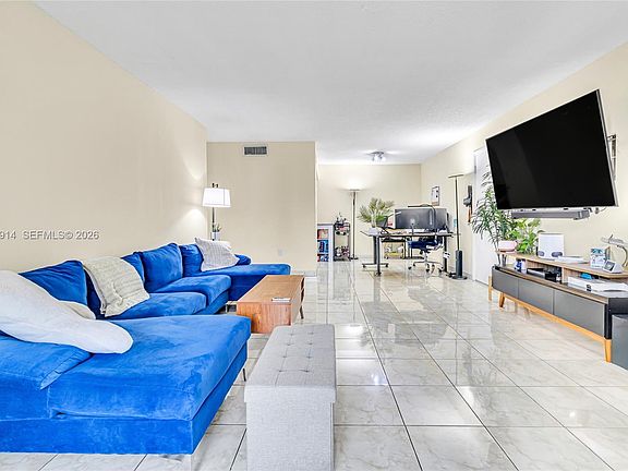 4th image of 4040 N Hills Dr APT 20