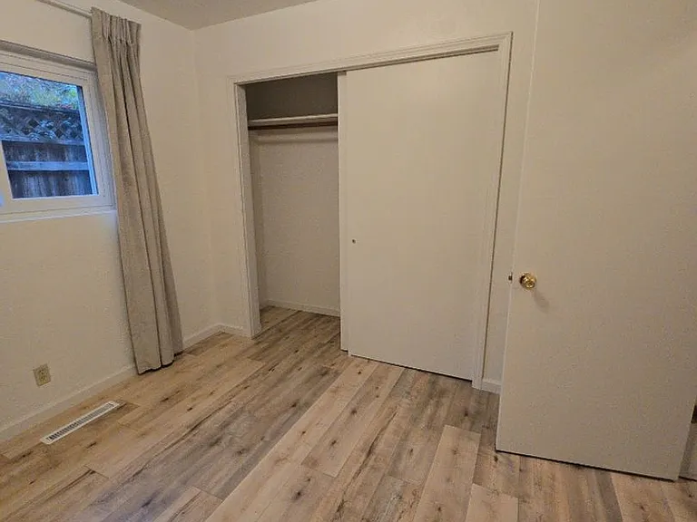 615 Beverly Way — Photo 14
