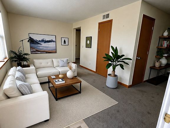 2nd image of 602 W Main St #4