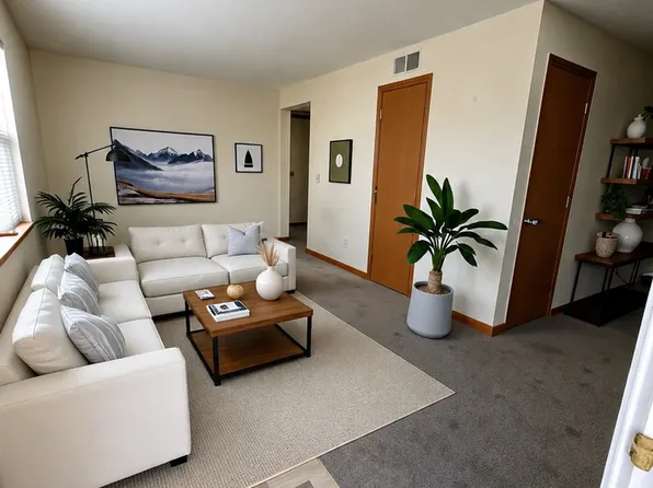 The Flats 602