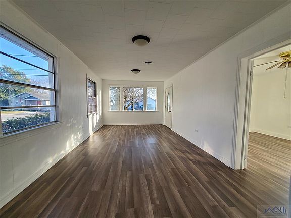 2nd image of 8617 E Park Ave