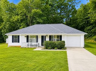 7235 Hummingbird Ln, Winston, GA 30187