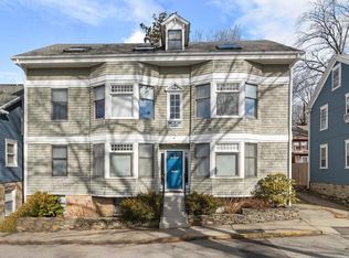 24 Perry St #C, Newport, RI 02840