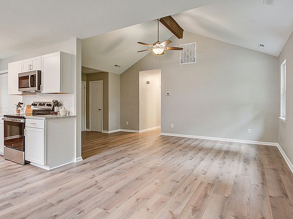 3rd image of 58 Oak Grove Rd