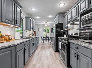 2748 Ridge Dr, East Troy, WI 53120