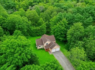 278 Oakland Valley Rd, Cuddebackville, NY 12729