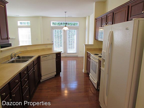 3rd image of 157 Cypress Landing Dr