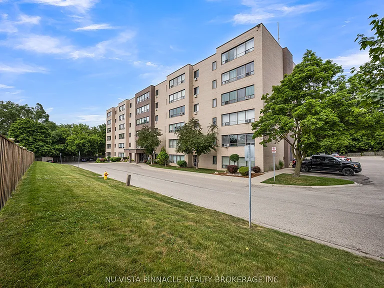650 Cheapside St #210 — Photo 2