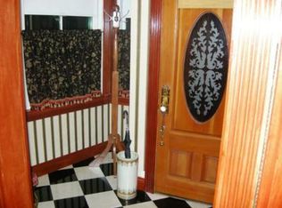 44 Farewell St, Newport, RI 02840