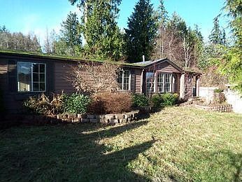 3rd image of 19095 Harris Ave NE