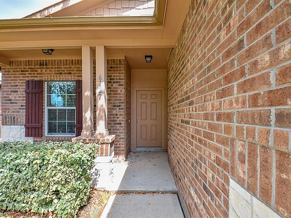 3rd image of 6127 Carver Pines Dr