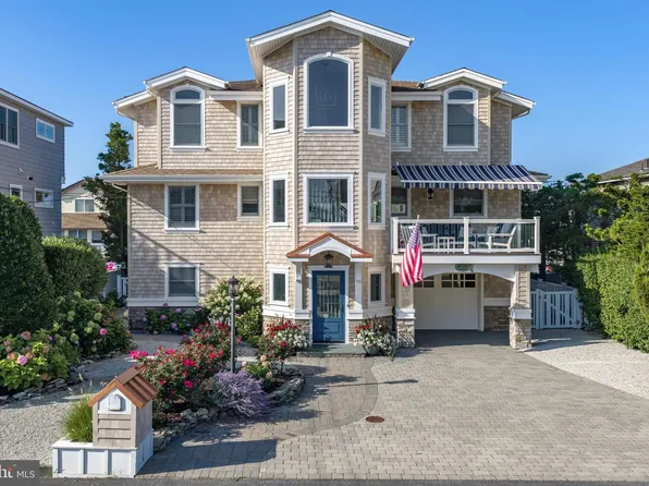12 W 85th St, Long Beach, NJ 08008