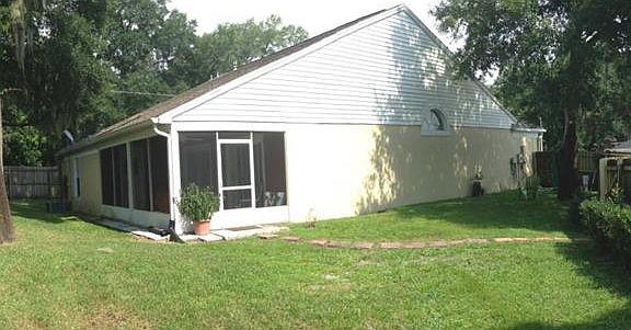 2nd image of 218 Oak Park Pl