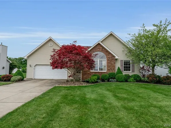 2650 Patel Dr, Niagara Falls, NY 14304