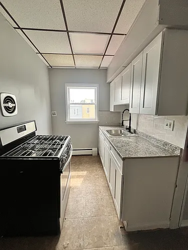 75 Broadway #2L Photo 1