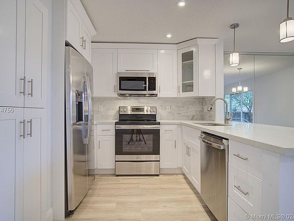 5th image of 3221 NE 16th St APT 104