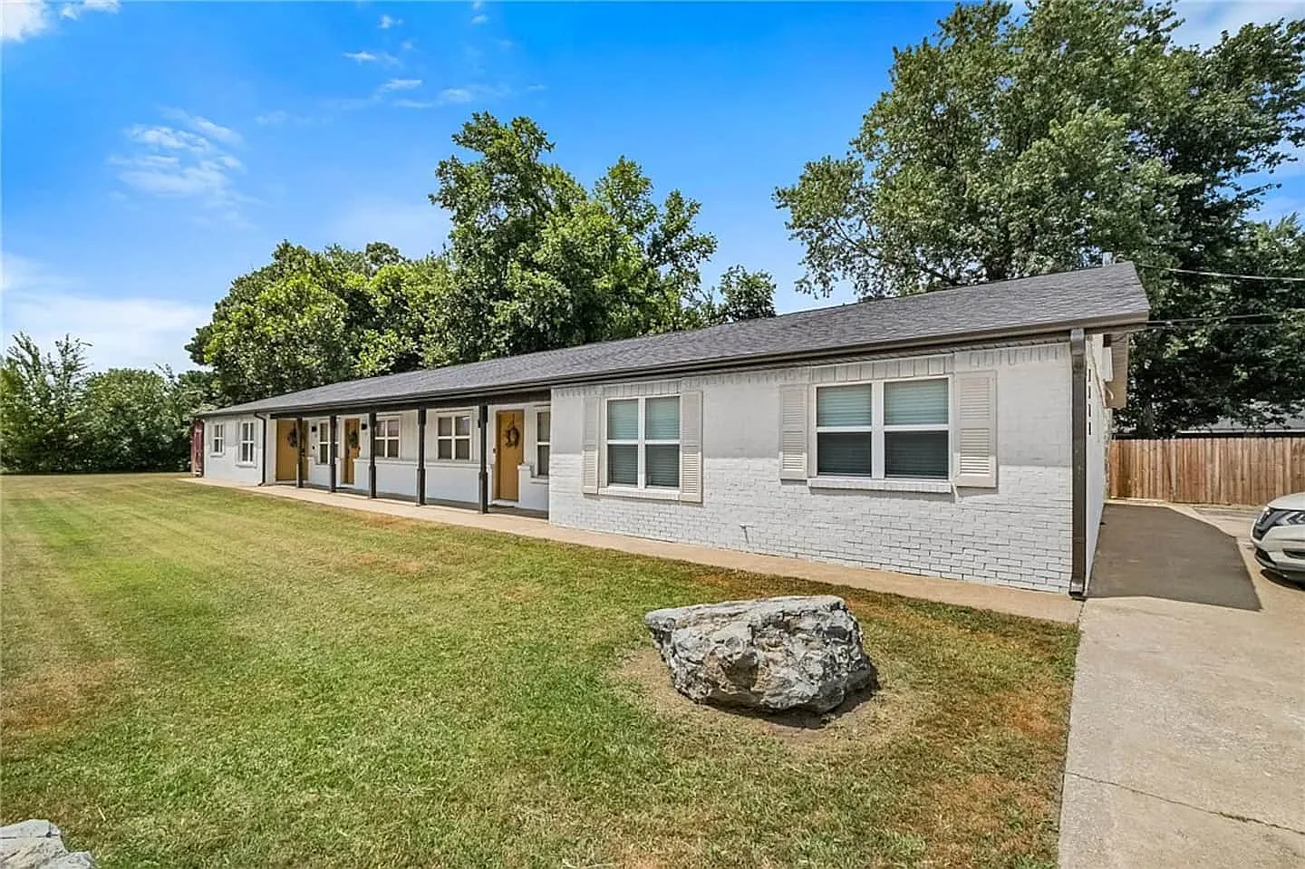 2 bed, $2,250 — Photo 3
