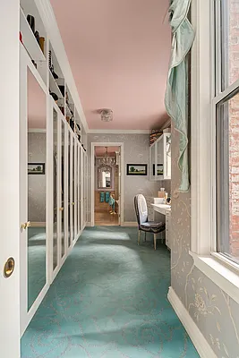 Sold by Modlin Group | media 15