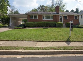 504 Princeton Ter SW, Vienna, VA 22180