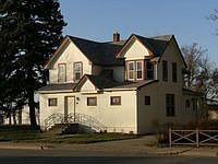 1st image of 504 W Cedar St