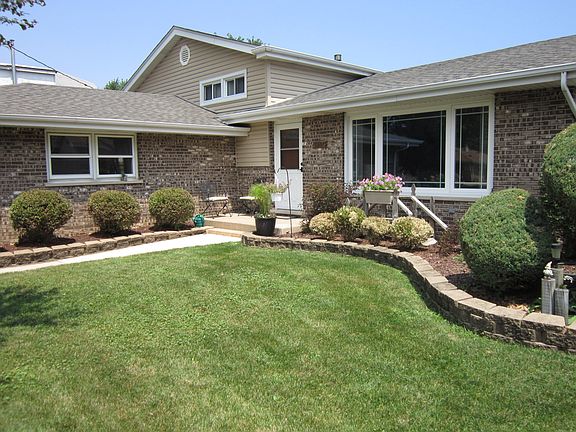 2nd image of 8807 S Meade Ave