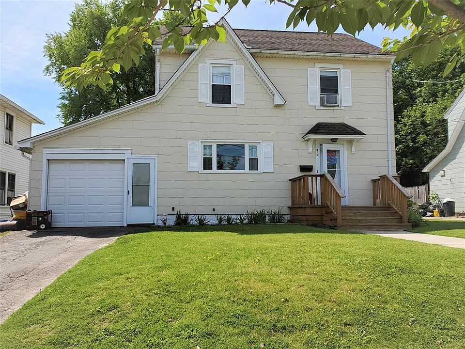 1st image of 32 Chrisfield Ave