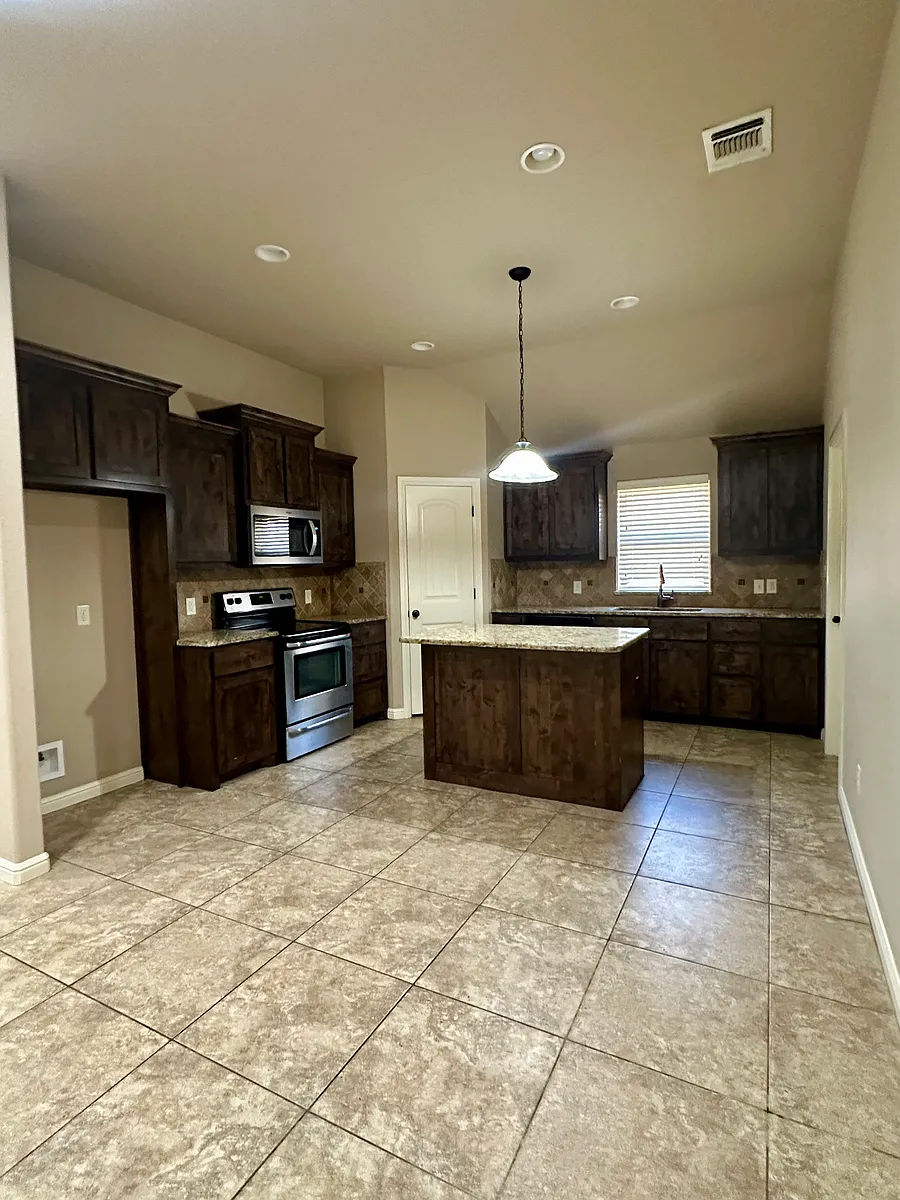 Building Photo - 4502 Sapphire Ln