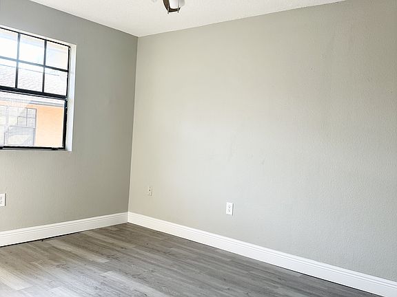 5th image of 12415 Oak Cedar Pl #1-201