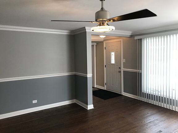 4th image of 16008 Ellis Ave
