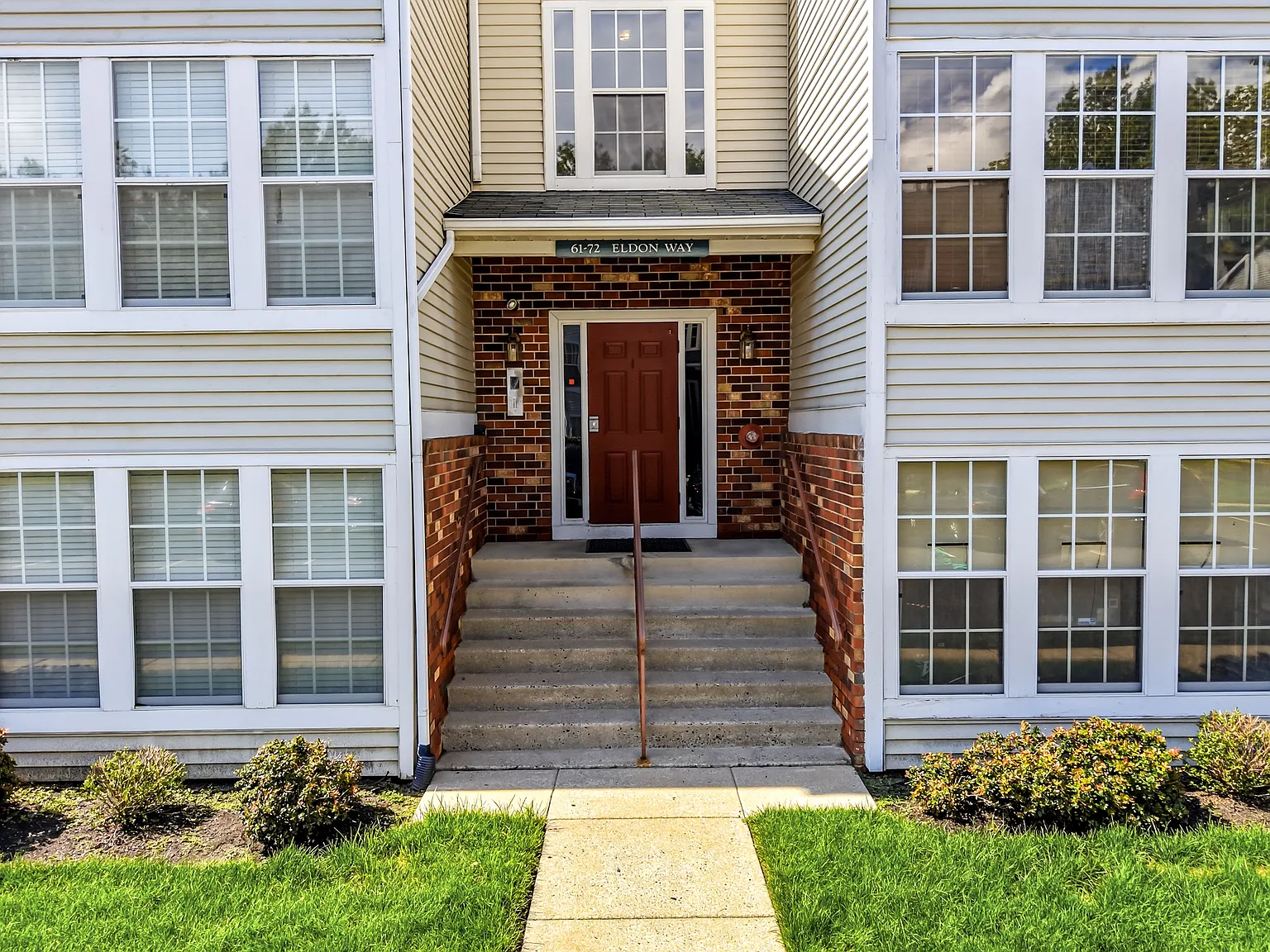 2 bed, 1163 sqft, $2,500 — Photo 3